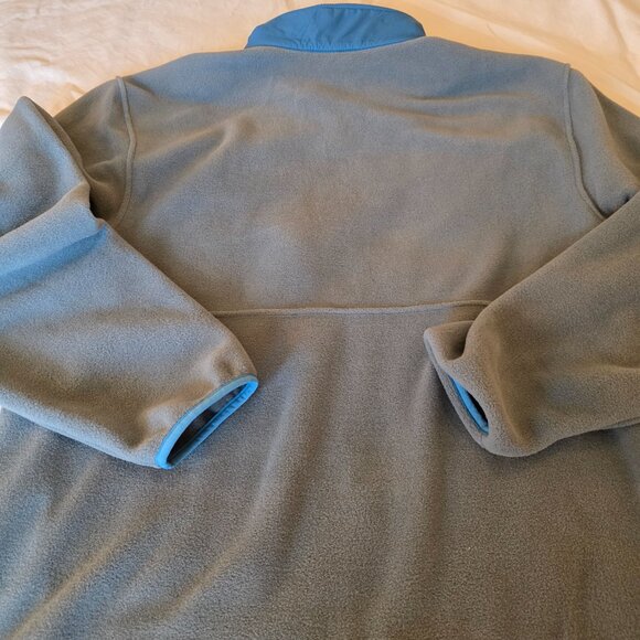 EUC Patagonia Microdini 1/2 Zip Fleece Pullover Large Plume Grey - Picture 2 of 10